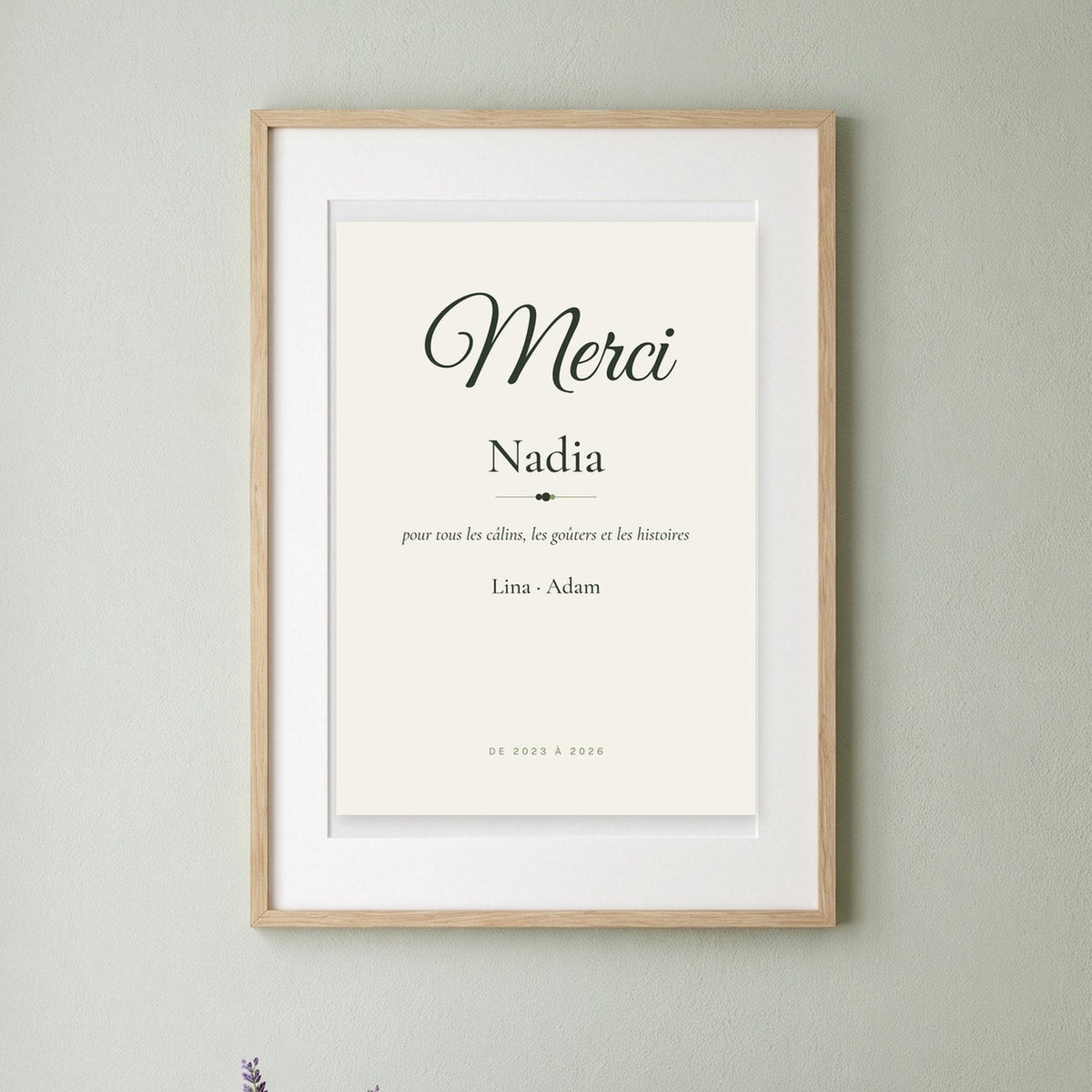 Affiche Merci Nadia encadrée avec les prénoms des enfants et les années de garde, cadeau de fin de contrat