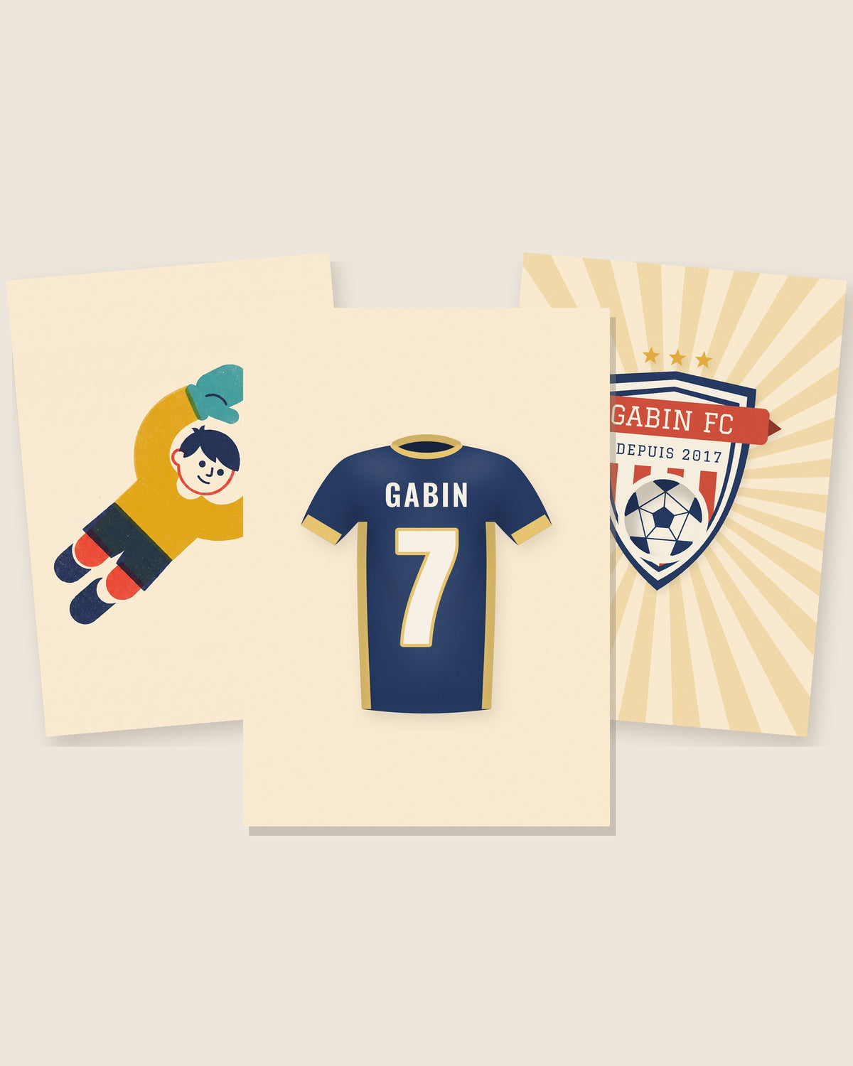 Affiche foot rétro personnalisée écusson et maillot : les 3 affiches assorties côte à côte