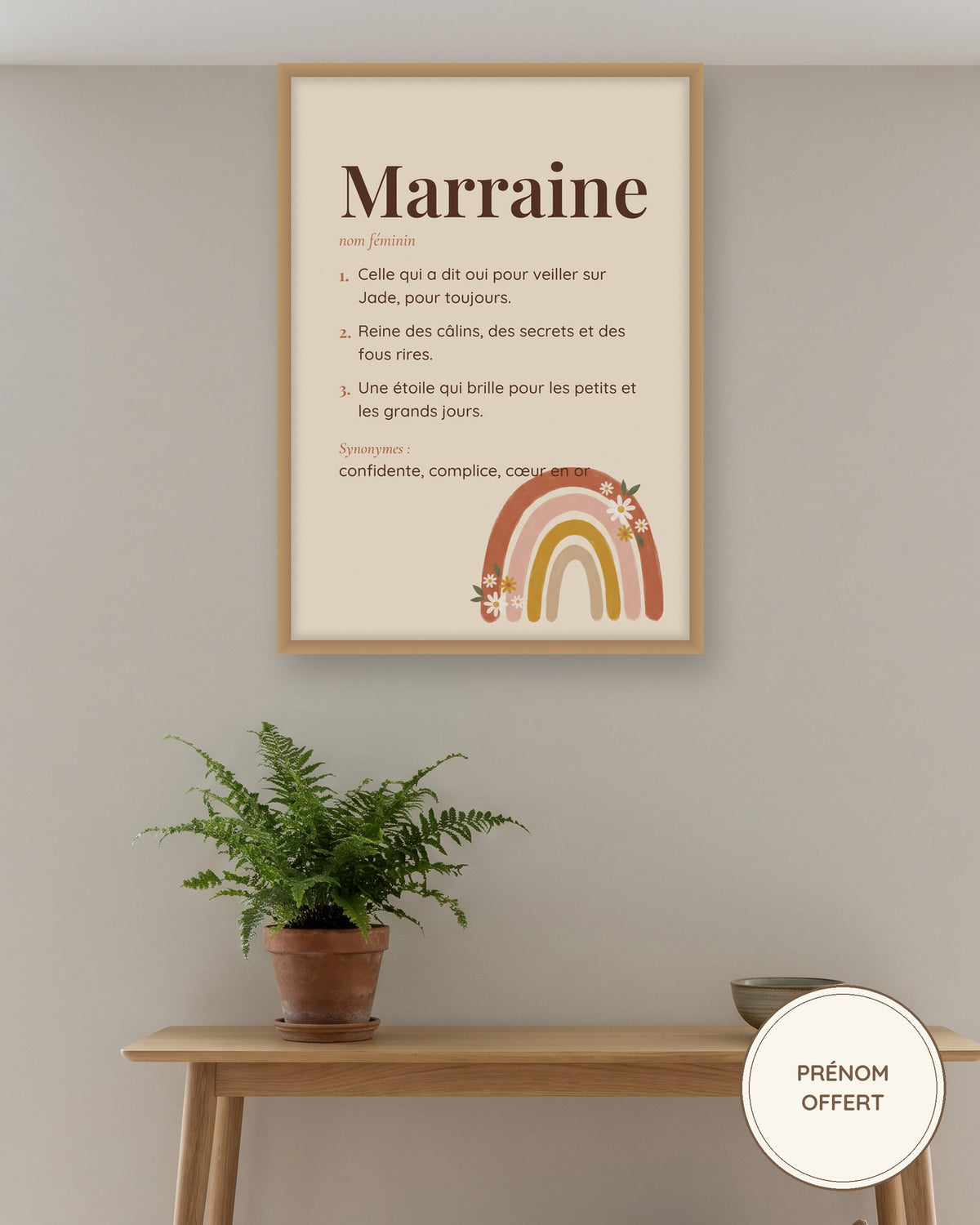 Affiche marraine personnalisée bohème arc-en-ciel encadrée dans une entrée, exemple personnalisé