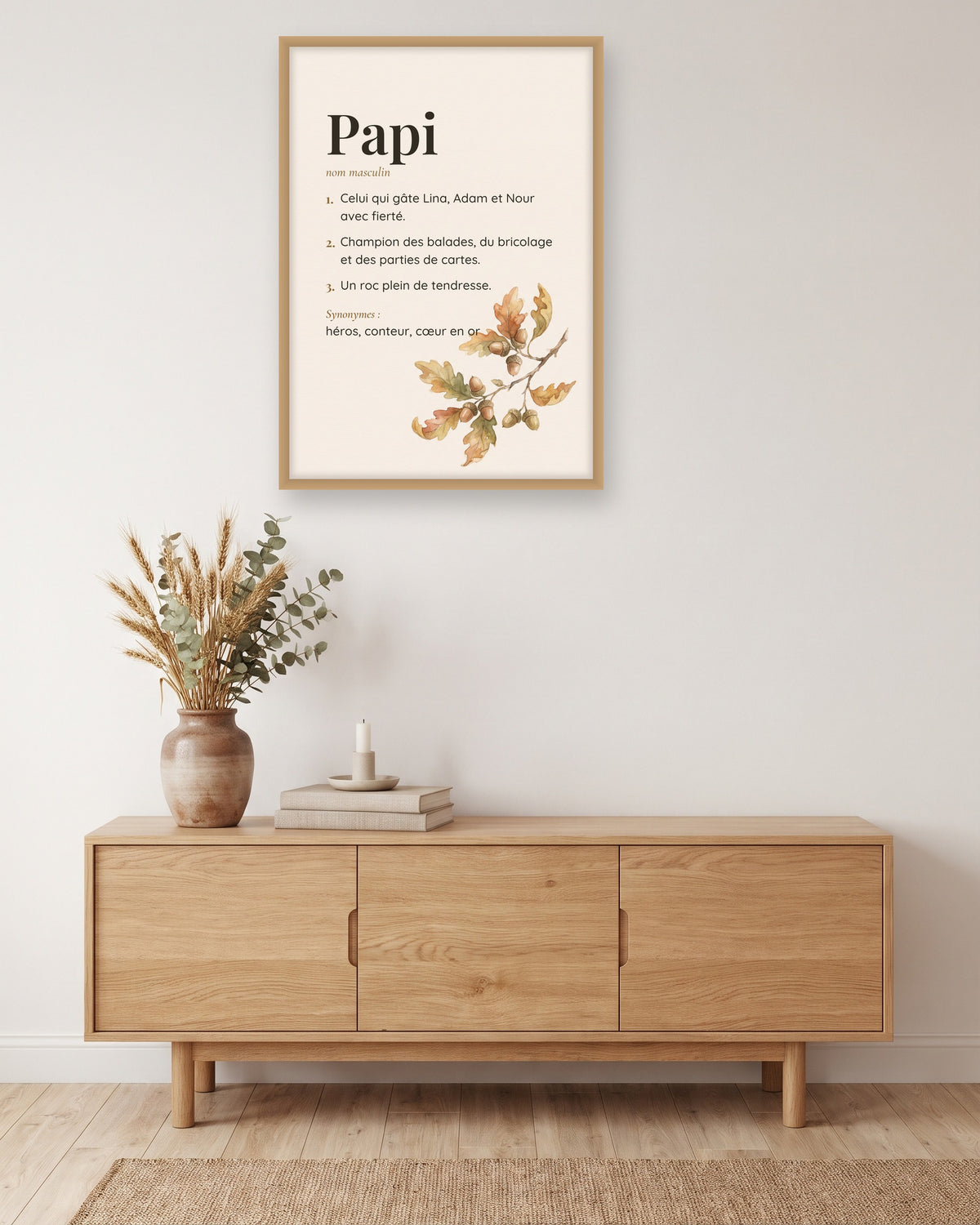 Affiche papi personnalisée branche de chêne encadrée au mur du salon