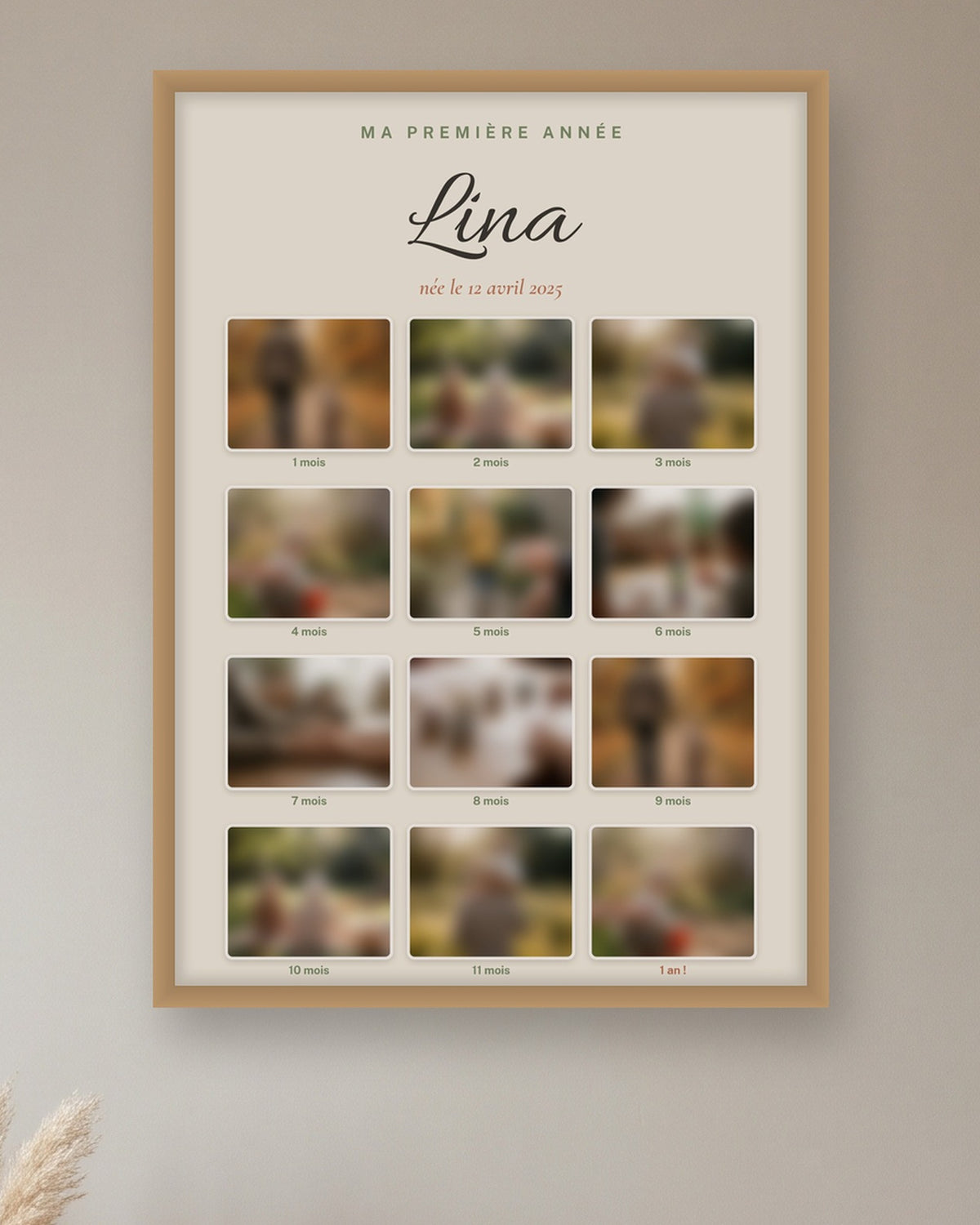 Affiche ma première année bébé, 12 photos mois par mois personnalisée : gros plan sur l’affiche encadrée