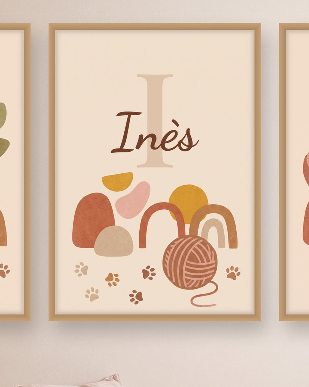 Lot de 3 affiches chats bohème : l’affiche du milieu avec le prénom, exemple personnalisé