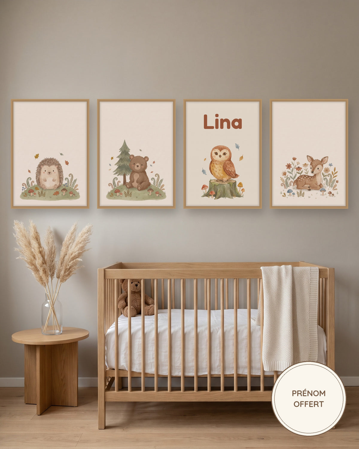 Lot de 4 affiches animaux de la forêt aquarelle, avec ou sans prénom : l’affiche encadrée, exemple personnalisé