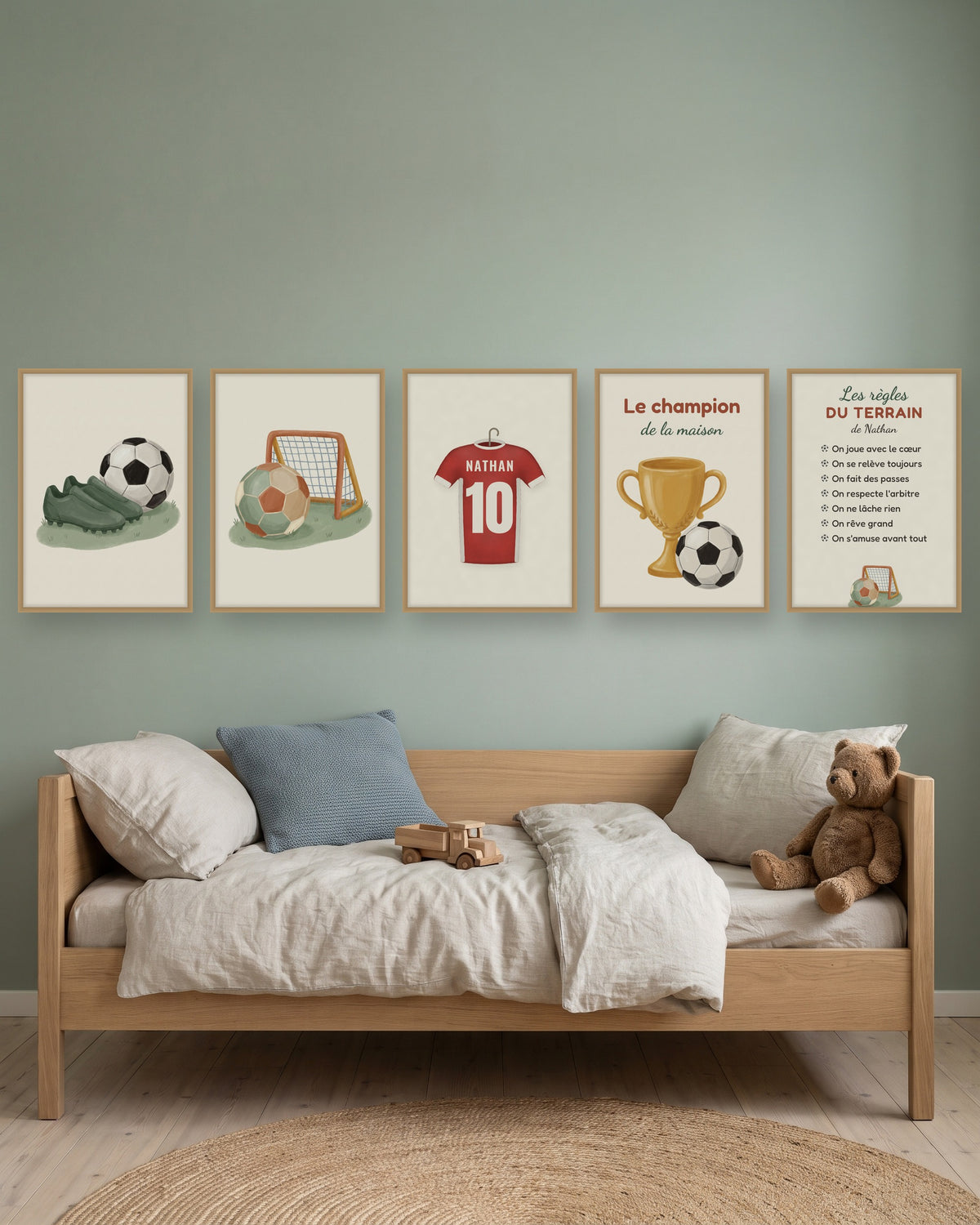 Lot de 5 affiches foot personnalisées, maillot, coupe et règles du terrain, autre exemple de mise en situation